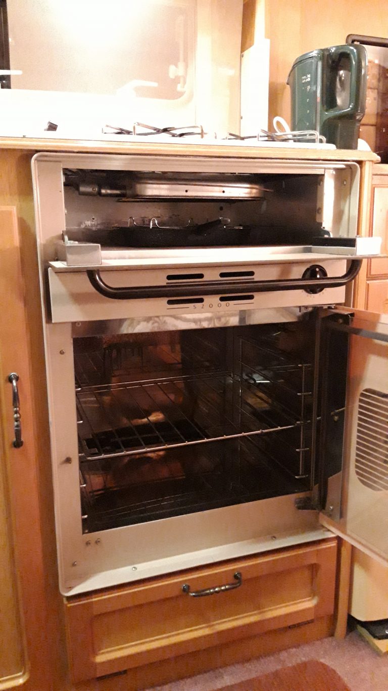 20191103 195017 768x1365