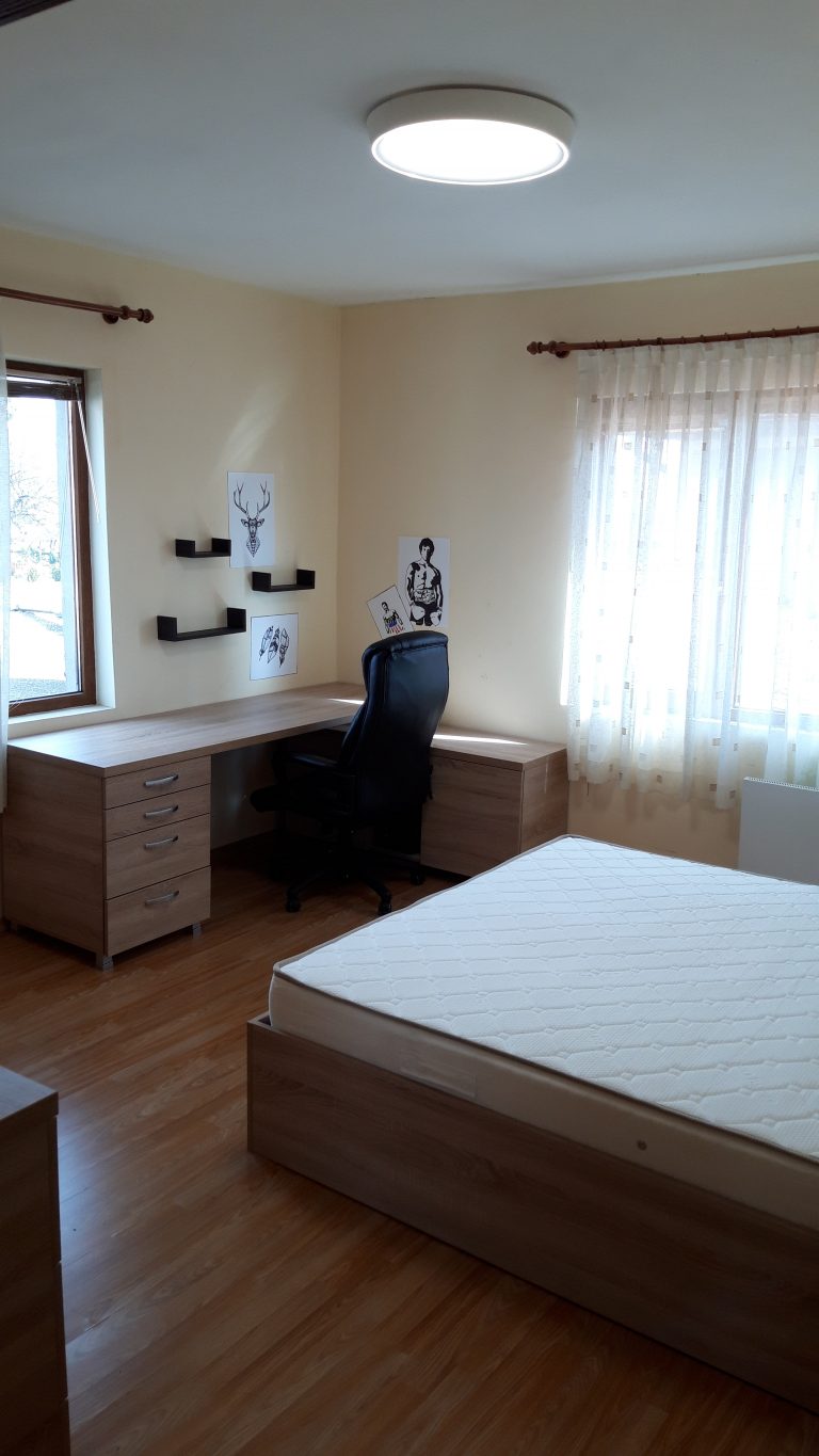 20210211 113433 768x1365